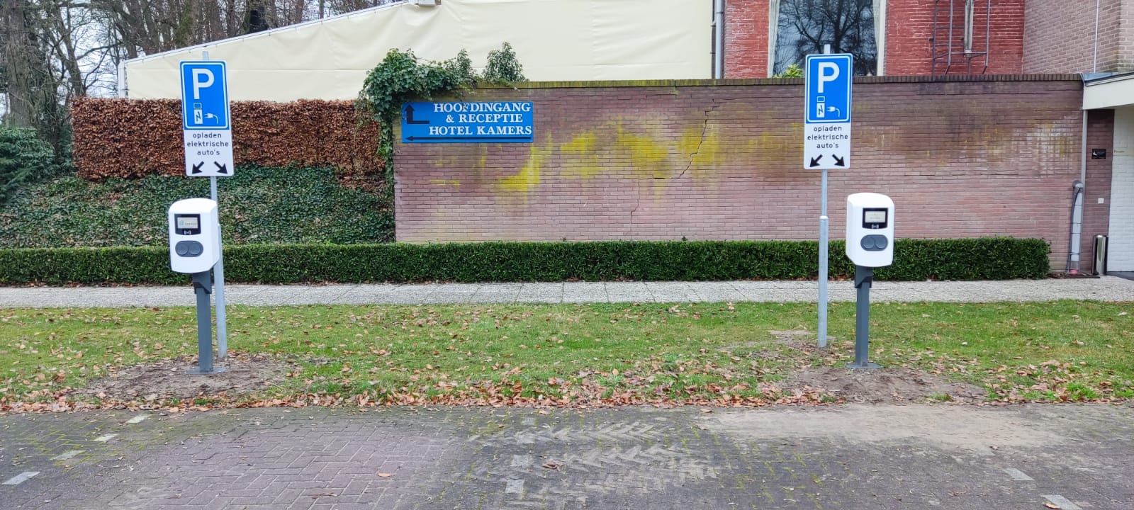 Elektrische laadpalen bij Landgoed Ehzerwold in Almen